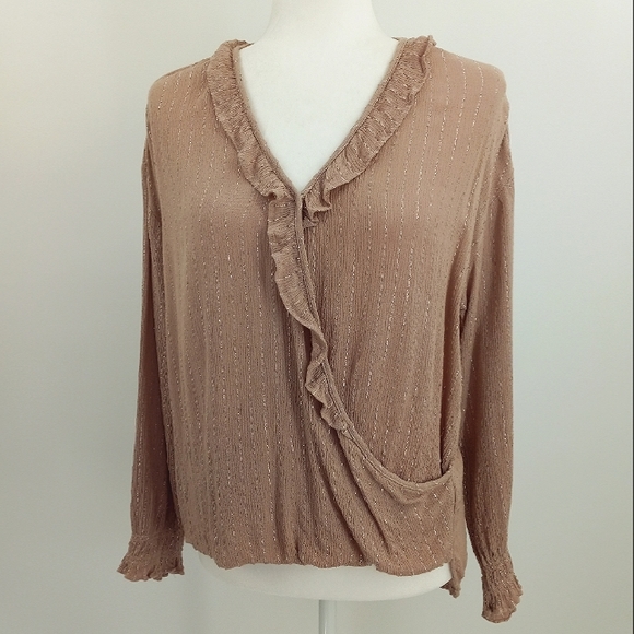 STITCH FIX Skies Are Blue Mauve Ruffle Detail Surplice Metallic Accented Top M - Picture 1 of 12